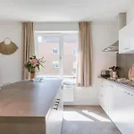 Luminous Near The Marina With Parking - 3br Apartmán Ostende