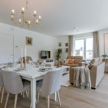 Luminous Near The Marina With Parking - 3br Apartment Ostend