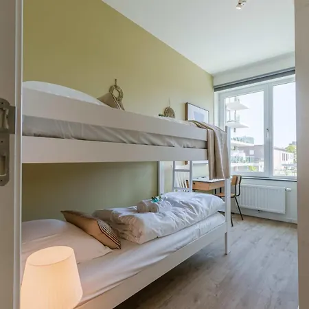 Luminous Near The Marina With Parking - 3br Apartment